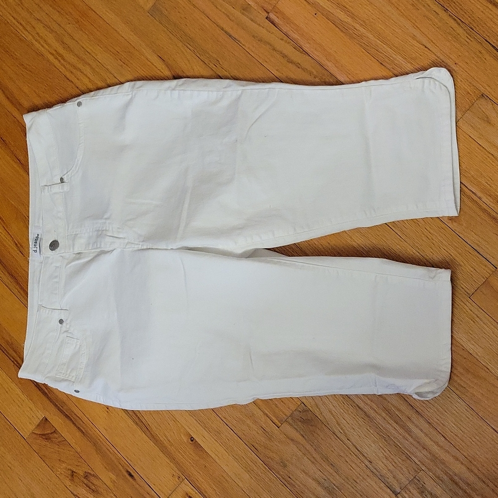 New without tags- capris